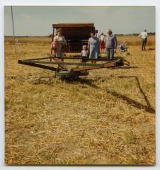 Dorsmachine op de paardenmanege 