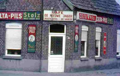Café 'De Nieuwe Jager' te Nazareth