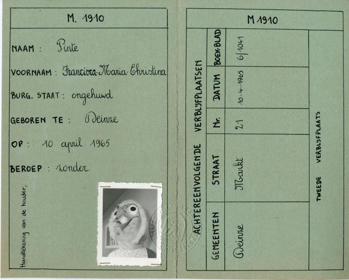 De identiteitskaart en het inschrijvingsbewijs van reuzin Pinte