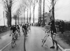 Tuur Decabooter heeft pech in Parijs-Roubaix