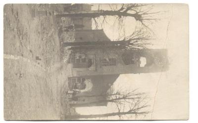 147 WS postkaart beschoten kerk 1918.jpg
