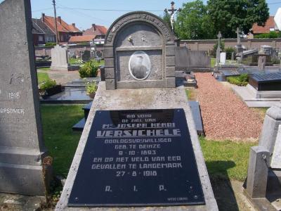 Oorlogsgraf Joseph Henri Versichele op de begraafplaats van Deinze