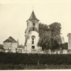 De achterkant van de oude Eekse kerktoren