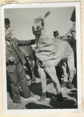 Verkleedpartij Reuzenstoet Gavere 1948