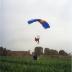 Parachutesprong t.g.v. Verbroederingsfeesten Eke