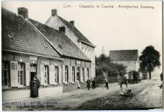 'Den Kortrijkschen Steenweg' in Zulte omstreeks 1900