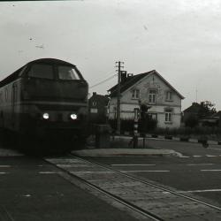 De trein komt aan in het station van Eke