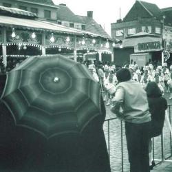 Trommelaars in Canteclaerstoet, Deinze, 1970