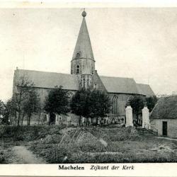 Zicht op de parochiekerk van Machelen-aan-de-Leie