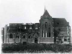 De Eekse kerk in volle heropbouw